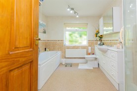 Images for Berridges Lane, Husbands Bosworth