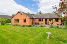 Images for Berridges Lane, Husbands Bosworth