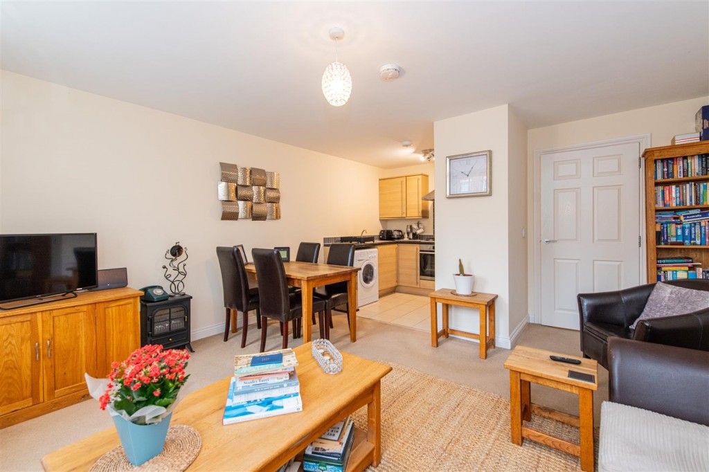 Images for St. Marys Road, Market Harborough EAID:oscarjamesapi BID:5