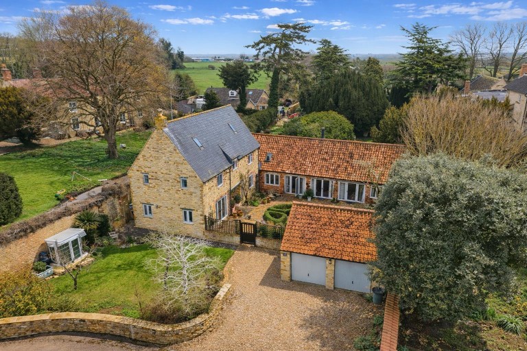 Glebe Farm, Pytchley, Kettering - EAID:oscarjamesapi, BID:2