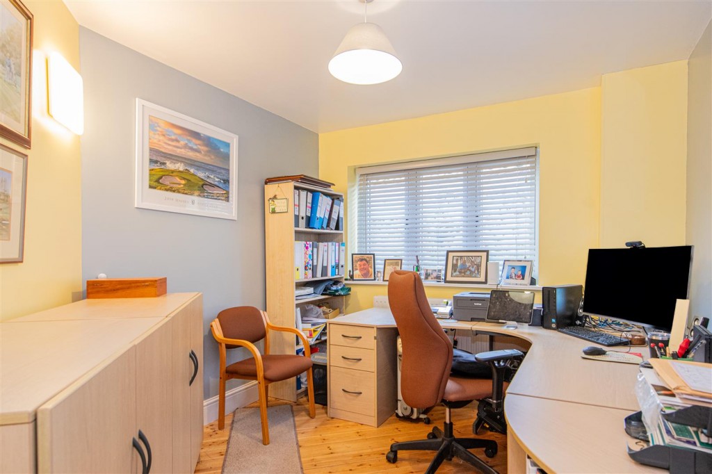 Images for Kettering Road, Pytchley, Kettering EAID:oscarjamesapi BID:2