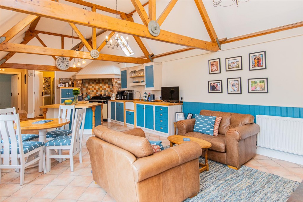 Images for Glebe Farm, Pytchley, Kettering EAID:oscarjamesapi BID:2