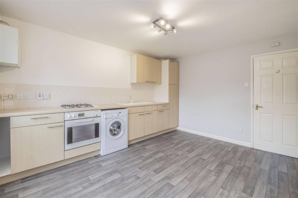 Images for Almond Road, Kettering EAID:oscarjamesapi BID:2