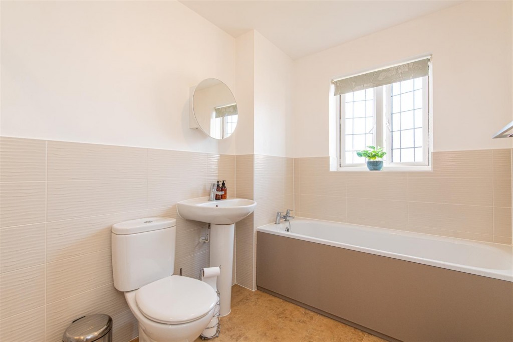 Images for Delamere Close, Desborough, Kettering EAID:oscarjamesapi BID:2