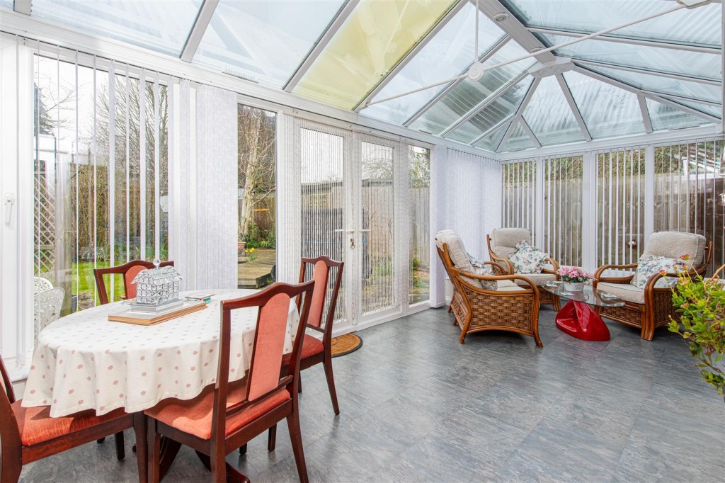 Images for Copelands Road, Desborough, Kettering EAID:oscarjamesapi BID:2