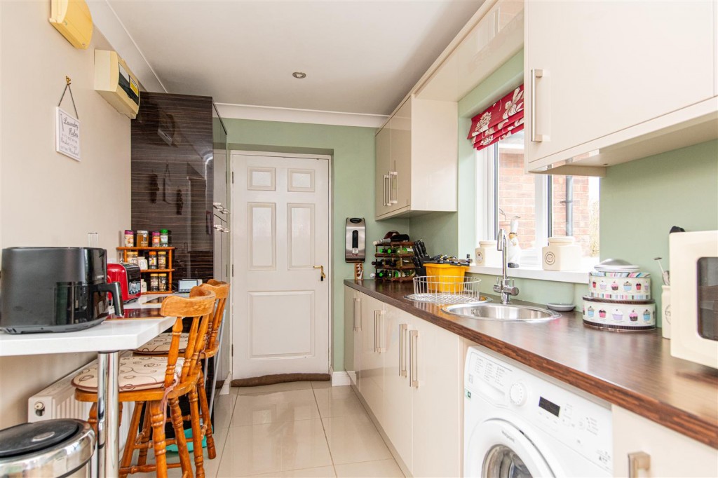 Images for Copelands Road, Desborough, Kettering EAID:oscarjamesapi BID:2