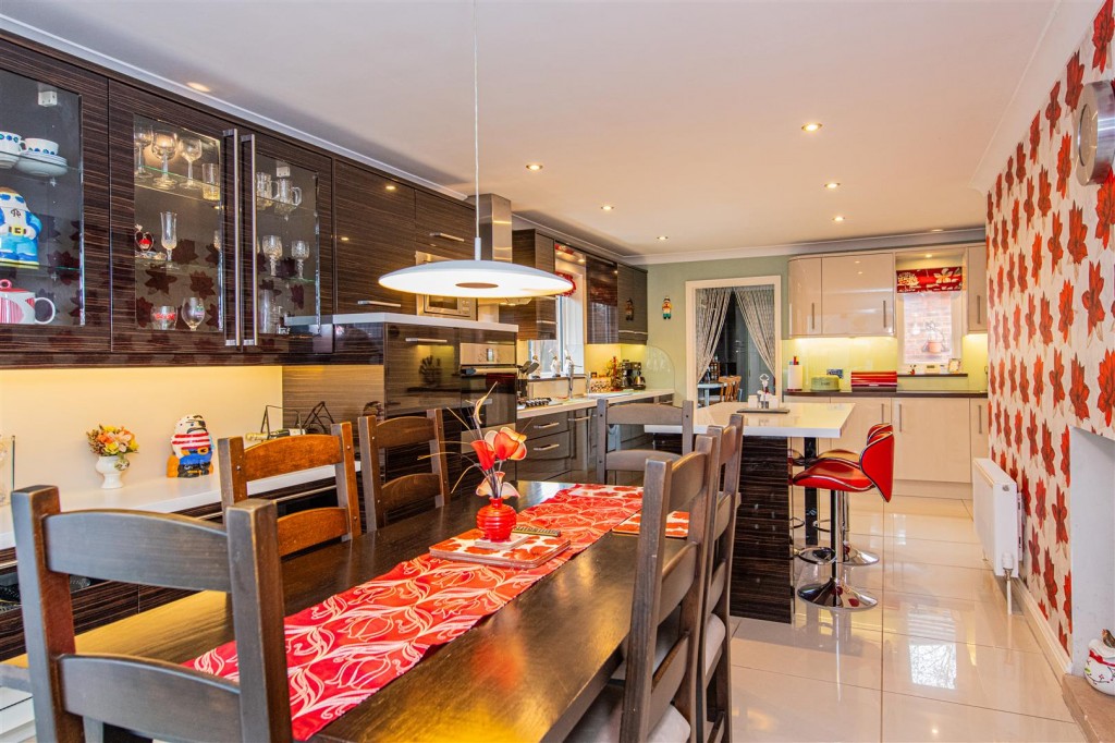 Images for Copelands Road, Desborough, Kettering EAID:oscarjamesapi BID:2