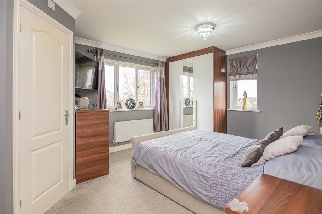 Images for Barton Road, Barton Seagrave, Kettering EAID:oscarjamesapi BID:2