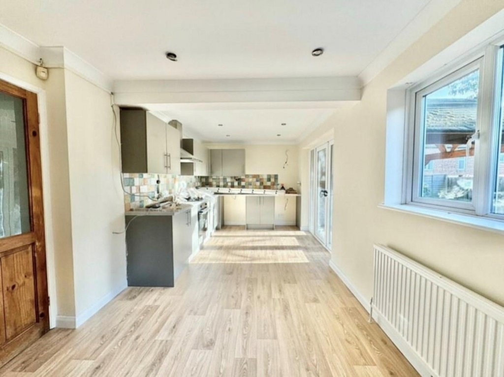 Images for Fitzwilliam Street, Rushden EAID:oscarjamesapi BID:2