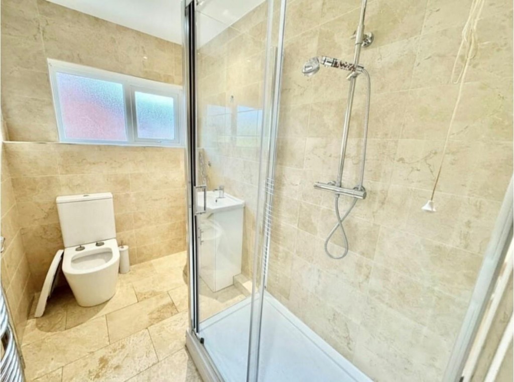 Images for Fitzwilliam Street, Rushden EAID:oscarjamesapi BID:2