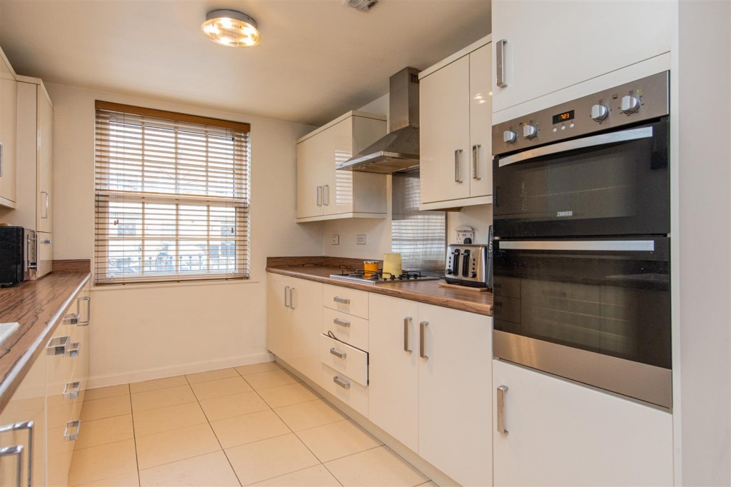 Images for The Avenue, Corby EAID:oscarjamesapi BID:4