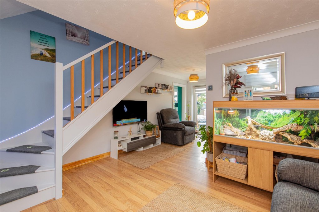 Images for Tann Road, Finedon, Wellingborough EAID:oscarjamesapi BID:3