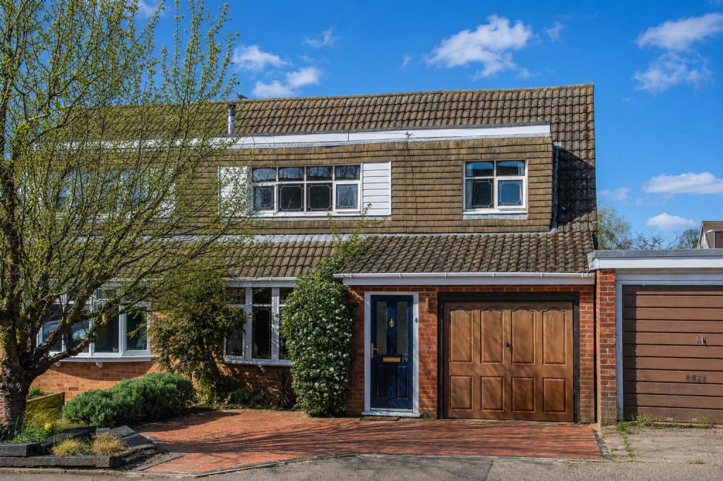 Images for Goodwood Avenue, Northampton EAID:oscarjamesapi BID:1