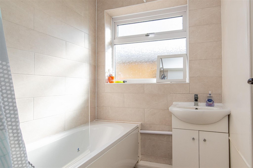 Images for Harvey Road, Wellingborough EAID:oscarjamesapi BID:6