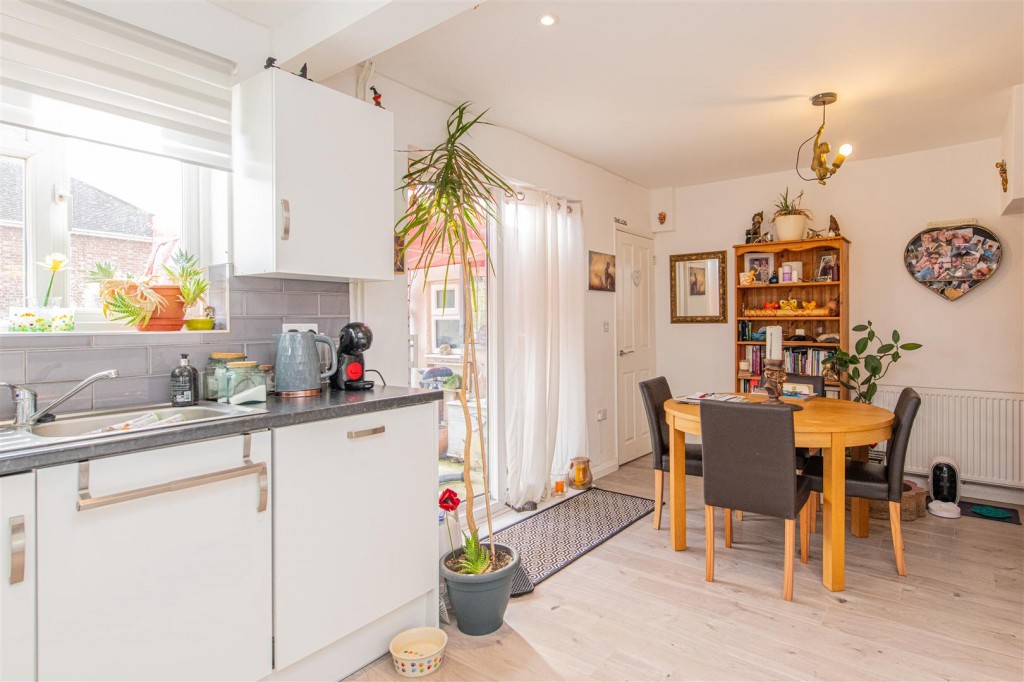 Images for Silverwood Road, Kettering EAID:oscarjamesapi BID:2