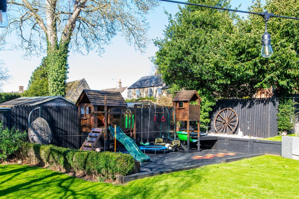 Images for Orchard Close, Geddington EAID:oscarjamesapi BID:2