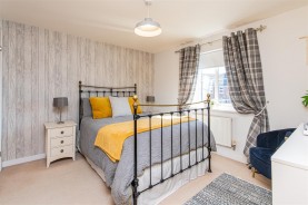 Images for Sunningdale Drive, Rushden