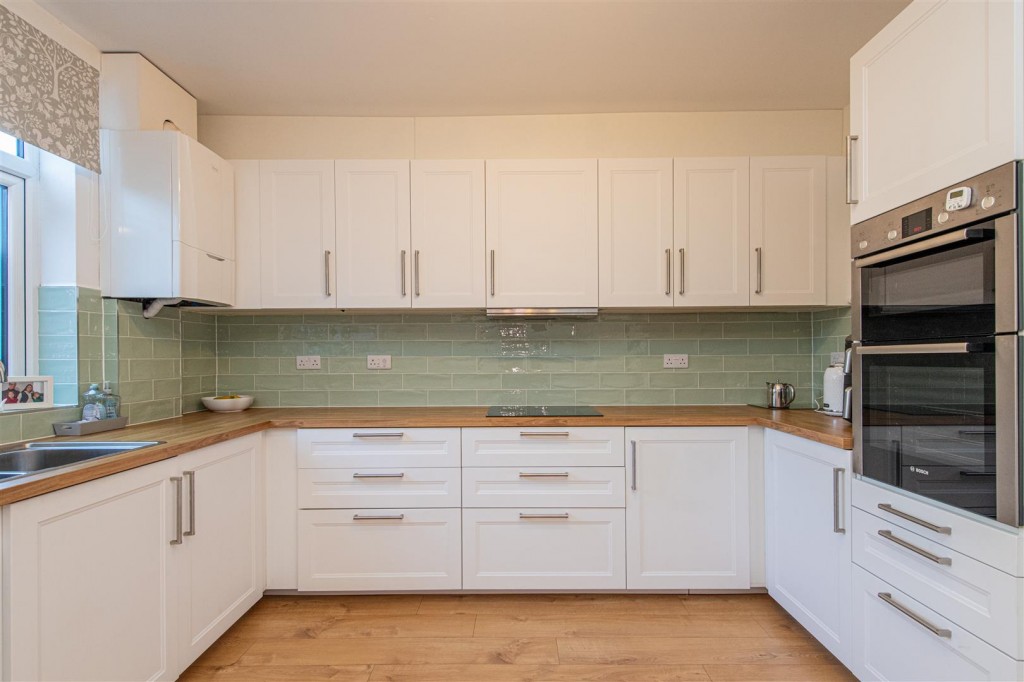 Images for Spencer Street, Burton Latimer EAID:oscarjamesapi BID:3