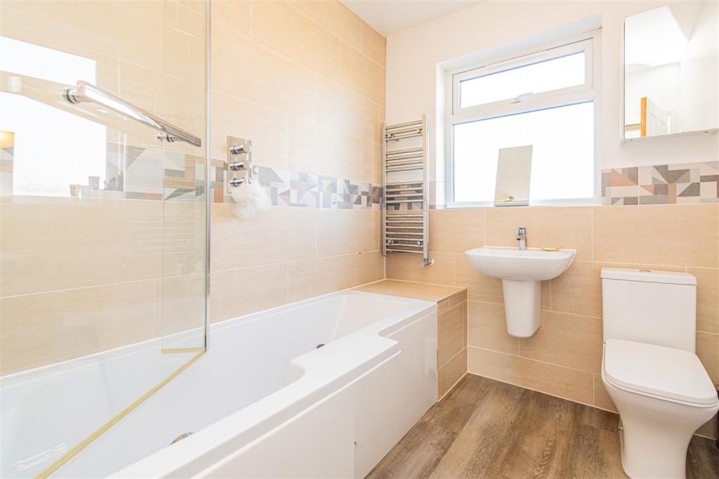 Images for Spencer Street, Burton Latimer EAID:oscarjamesapi BID:3