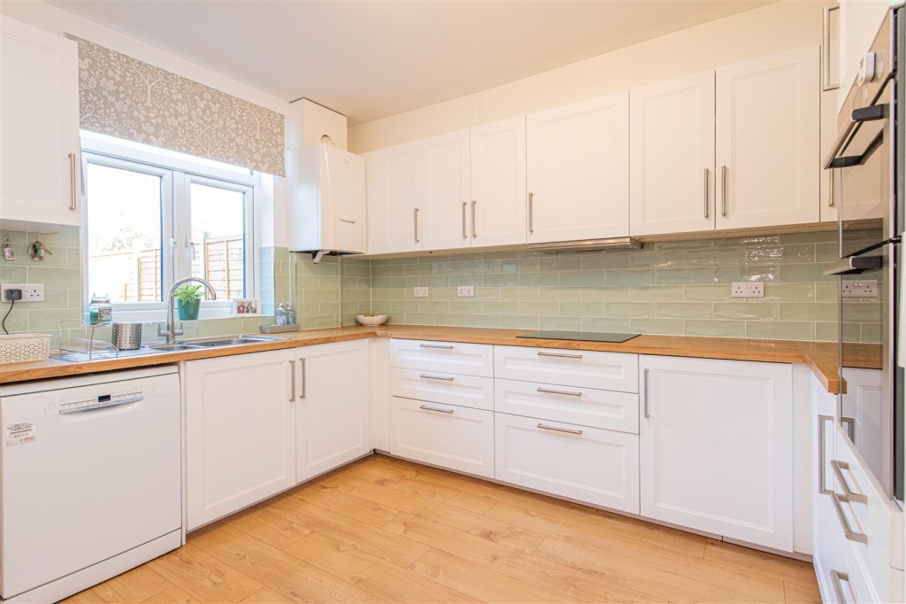 Images for Spencer Street, Burton Latimer EAID:oscarjamesapi BID:3