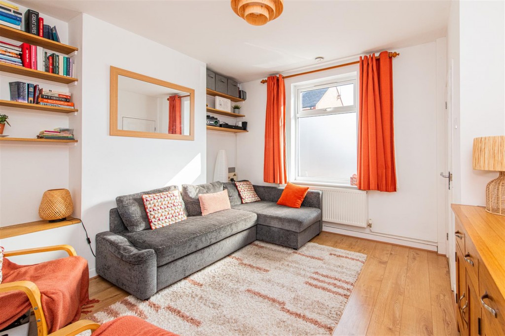 Images for Spencer Street, Burton Latimer EAID:oscarjamesapi BID:3