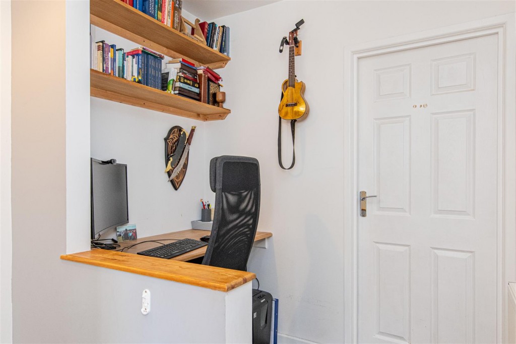 Images for Spencer Street, Burton Latimer EAID:oscarjamesapi BID:3