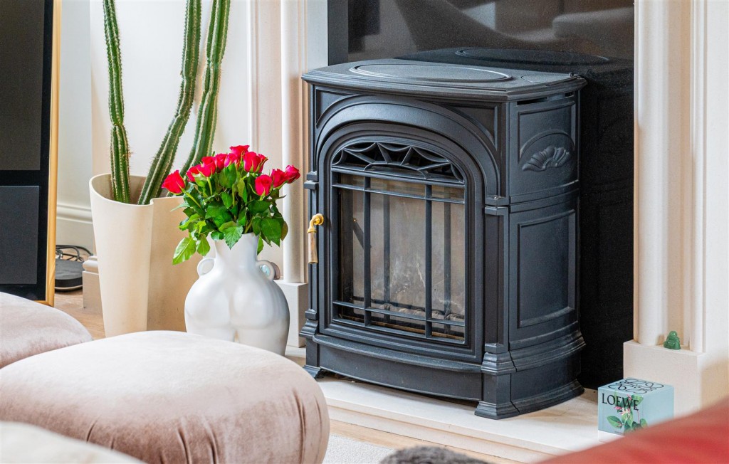 Images for School Lane, Weldon, Corby EAID:oscarjamesapi BID:4