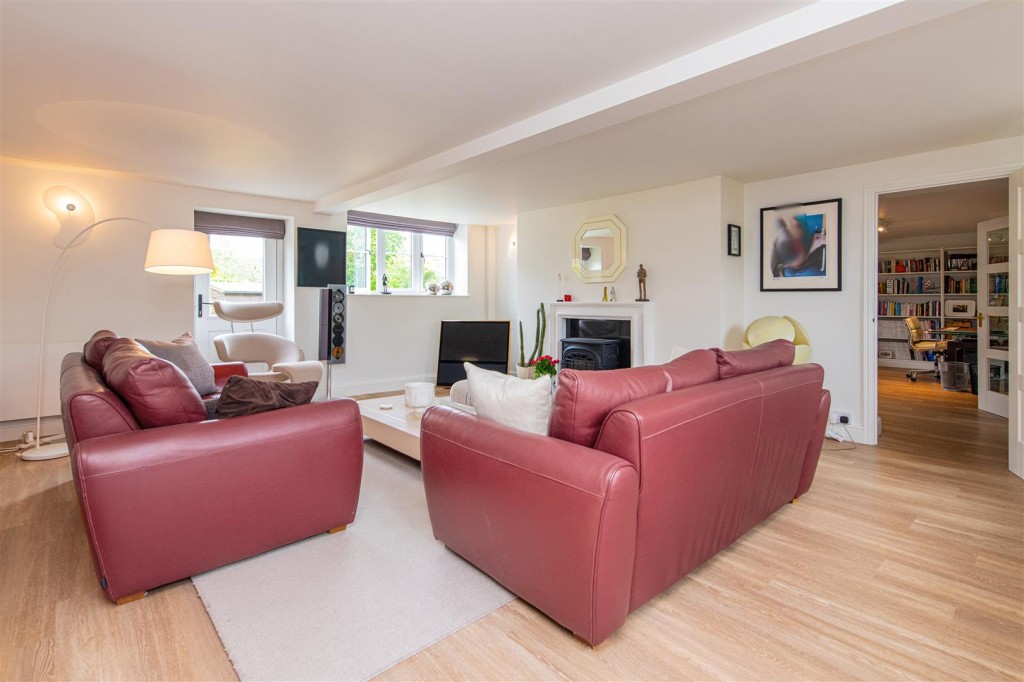 Images for School Lane, Weldon, Corby EAID:oscarjamesapi BID:4