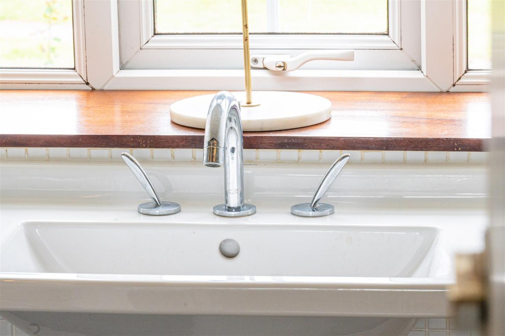 Images for School Lane, Weldon, Corby EAID:oscarjamesapi BID:4