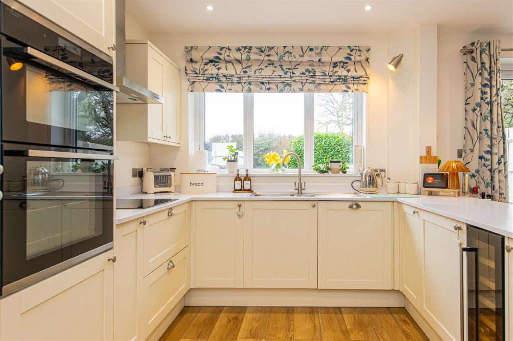 Images for Kettering Road, Little Cransley EAID:oscarjamesapi BID:2