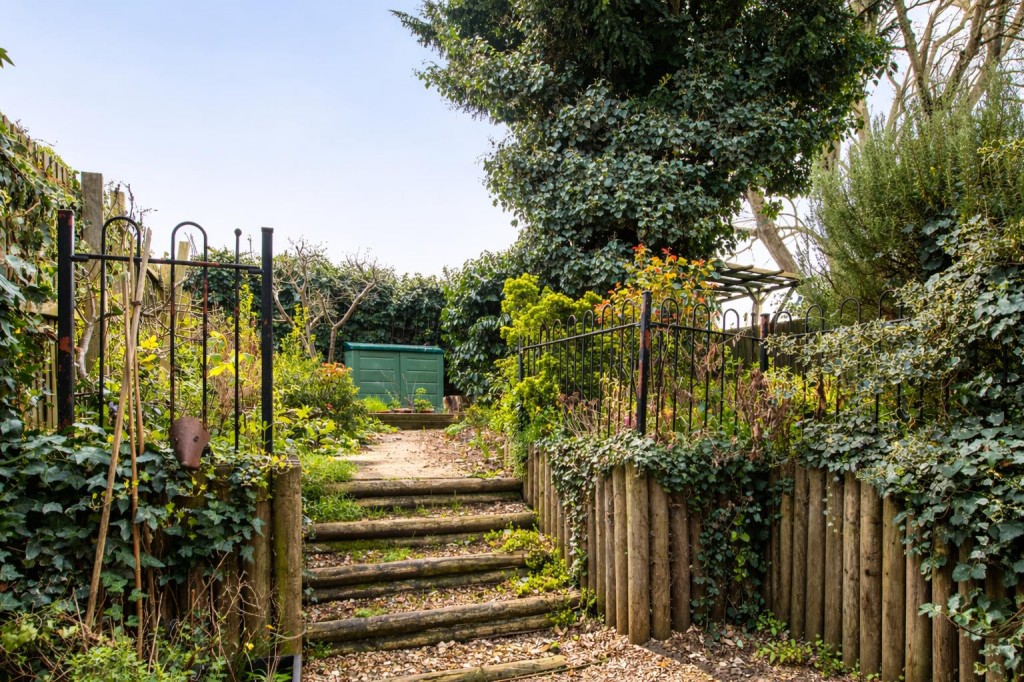 Images for Ivy Lane, Finedon EAID:oscarjamesapi BID:3