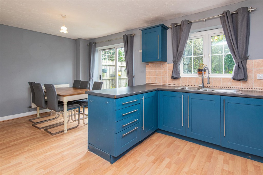 Images for Ivy Lane, Finedon EAID:oscarjamesapi BID:3