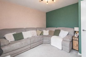 Images for Virginia Crescent, Burton Latimer