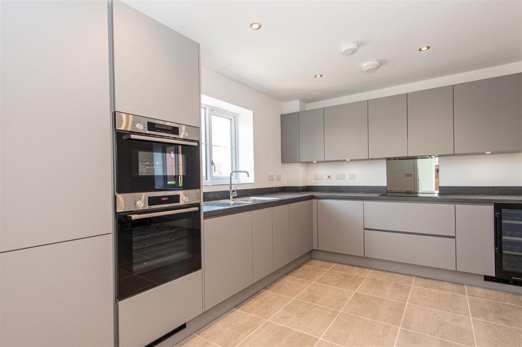 Images for Ahern Close, Bozeat, Wellingborough EAID:oscarjamesapi BID:6