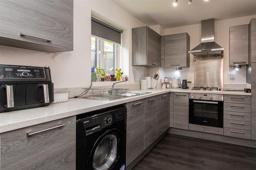 Images for Virginia Crescent, Burton Latimer EAID:oscarjamesapi BID:3