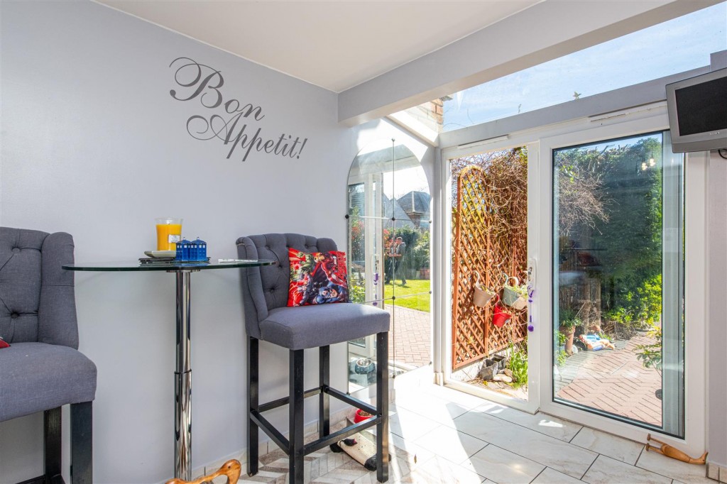 Images for Avenue Road, Rushden EAID:oscarjamesapi BID:8