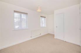 Images for Grant Close, Kettering