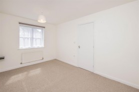 Images for Grant Close, Kettering