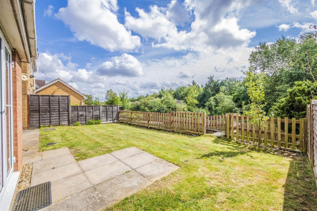 Images for Grant Close, Kettering EAID:oscarjamesapi BID:2