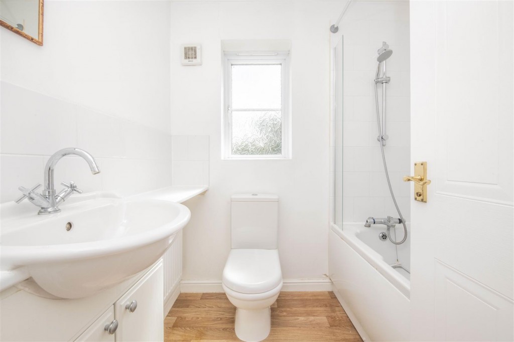 Images for Grant Close, Kettering EAID:oscarjamesapi BID:2