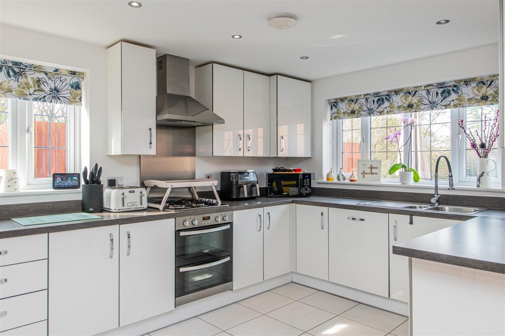 Images for Hobby Drive, Corby EAID:oscarjamesapi BID:4