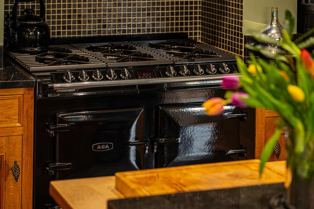 Images for Church Street, Weldon, Corby EAID:oscarjamesapi BID:4