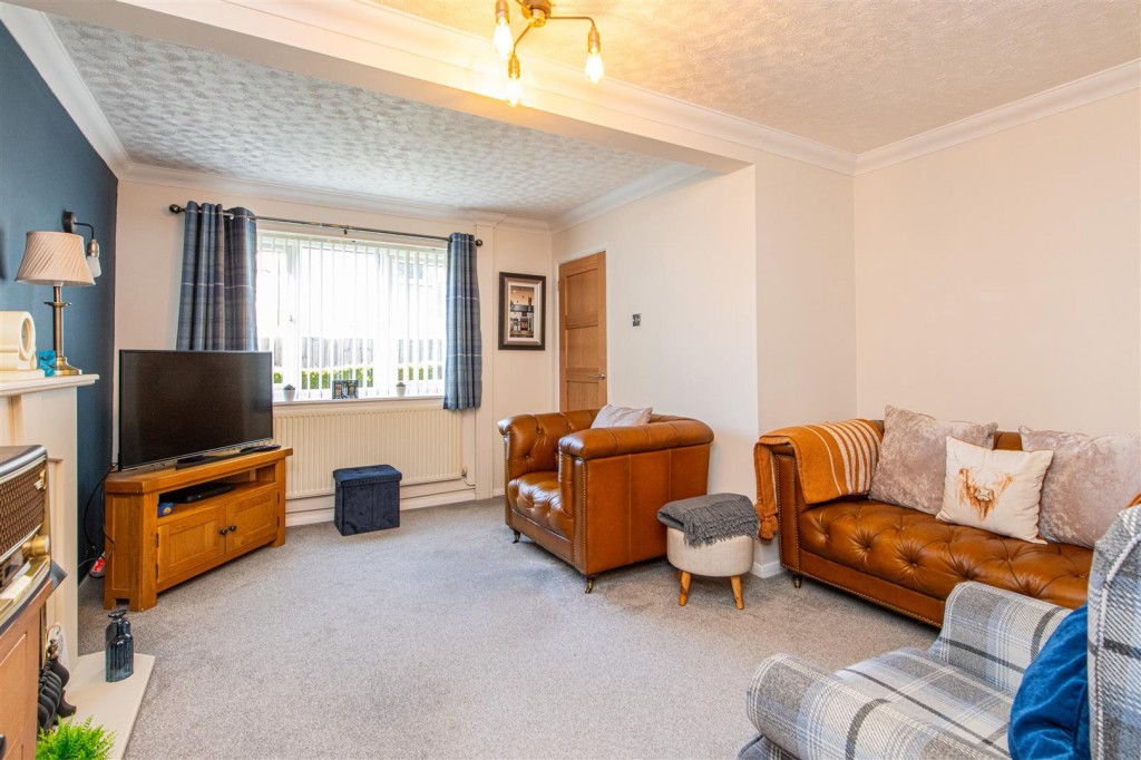 Images for Moss Walk, Corby EAID:oscarjamesapi BID:4