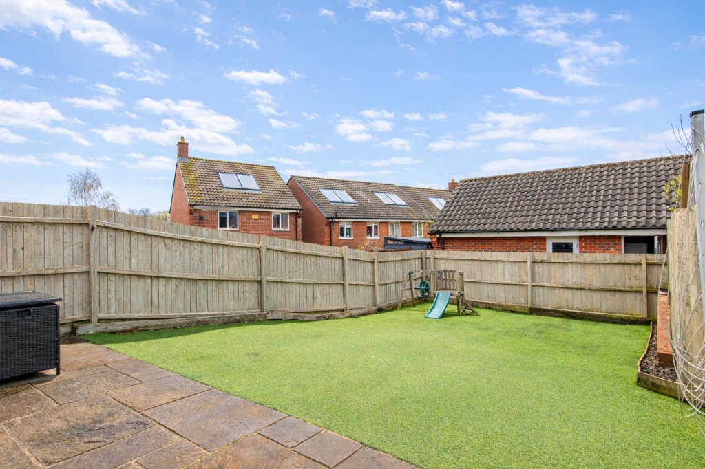 Images for Harrington Road, Irthlingborough EAID:oscarjamesapi BID:8