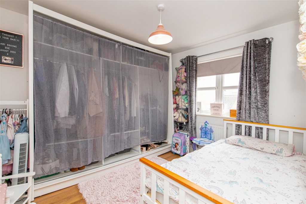 Images for Harrington Road, Irthlingborough EAID:oscarjamesapi BID:8