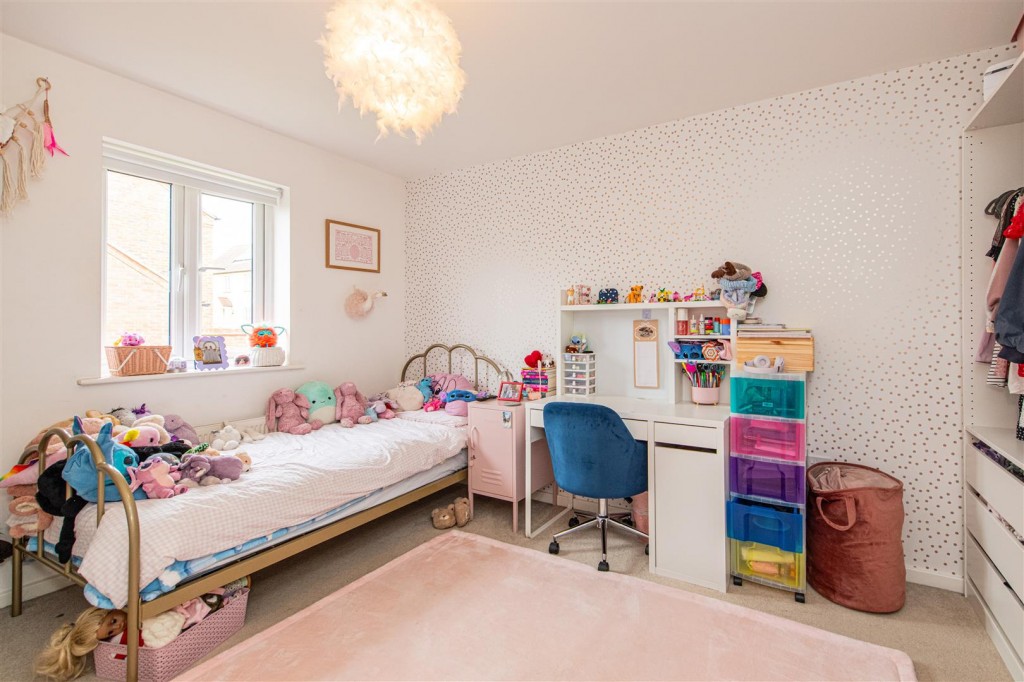 Images for Virginia Crescent, Burton Latimer EAID:oscarjamesapi BID:3