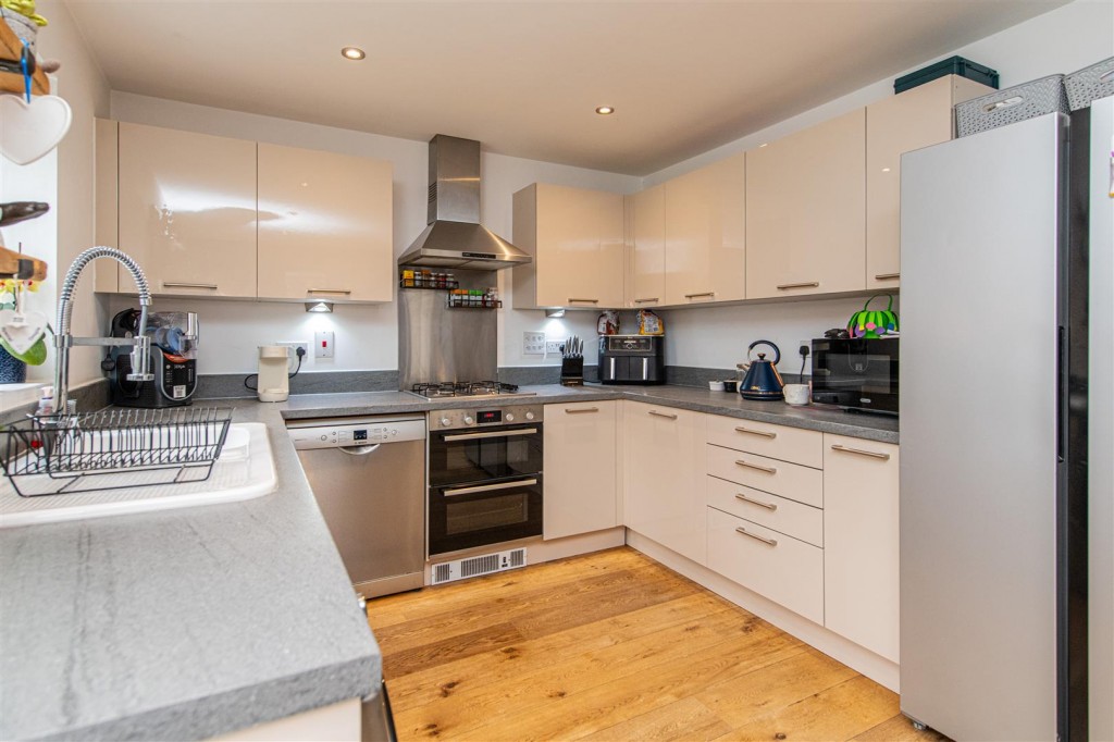 Images for Virginia Crescent, Burton Latimer EAID:oscarjamesapi BID:3