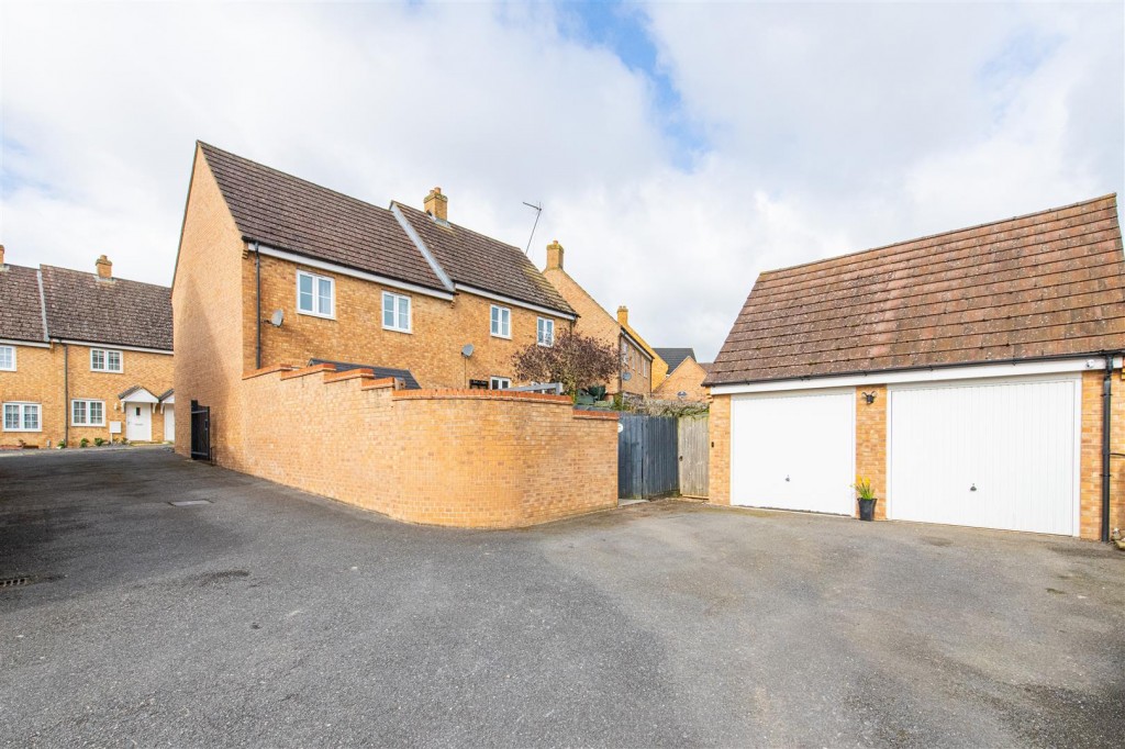 Images for Savernake Drive, Corby EAID:oscarjamesapi BID:4