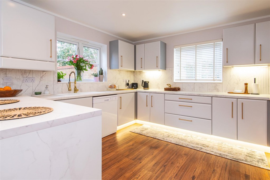 Images for Chedington Close, Barton Seagrave EAID:oscarjamesapi BID:3