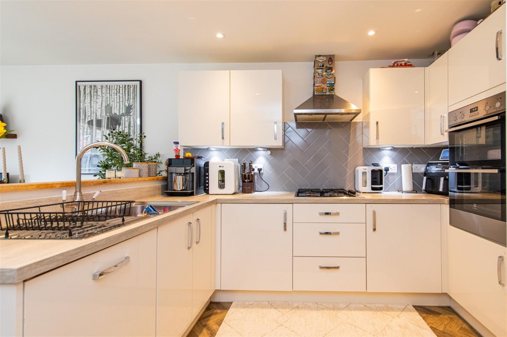 Images for Belton Road, Barton Seagrave, Kettering EAID:oscarjamesapi BID:2